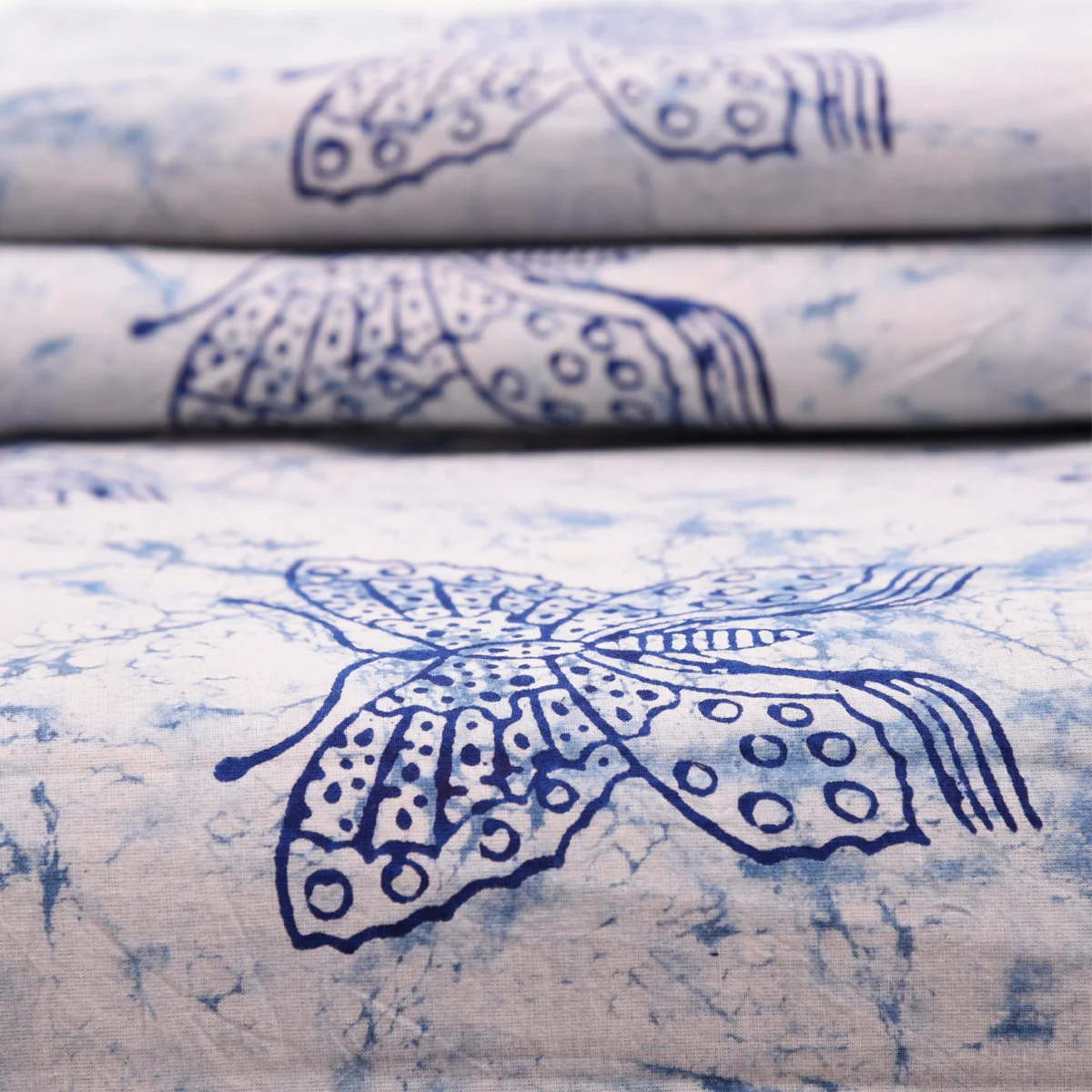 100% Cotton Fabric by The Yard - Solid White Fabric Material for Sewin –  The Quilting Butterfly